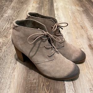 Toms suede booties with chunky heel